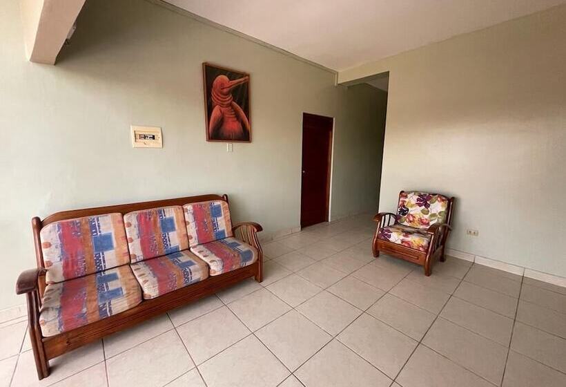 客栈  Alojamiento Turístico Tahuari