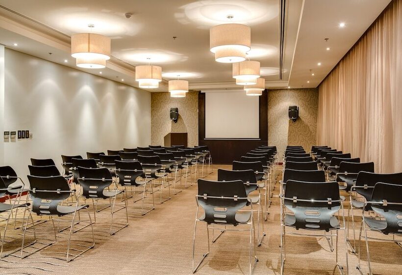 בית מלון כפרי Alliance By Eagles