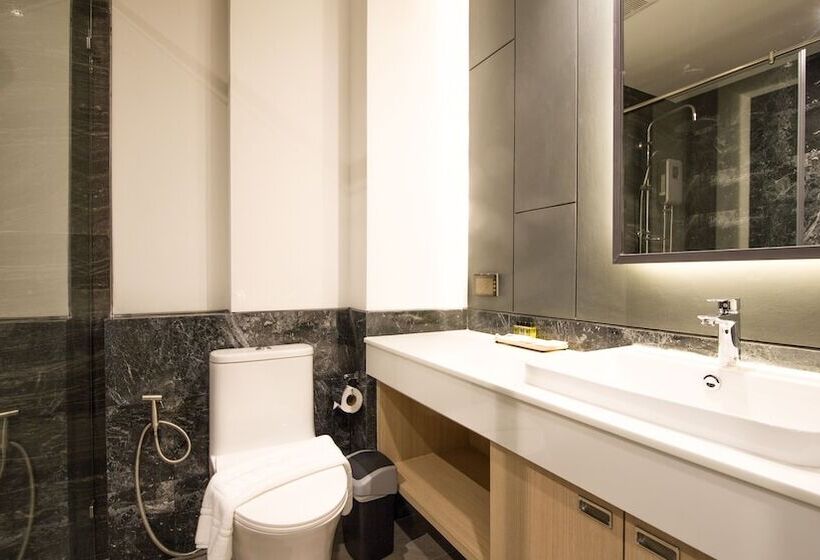 هتل B2 Krabi Ao Nang Premier Resort