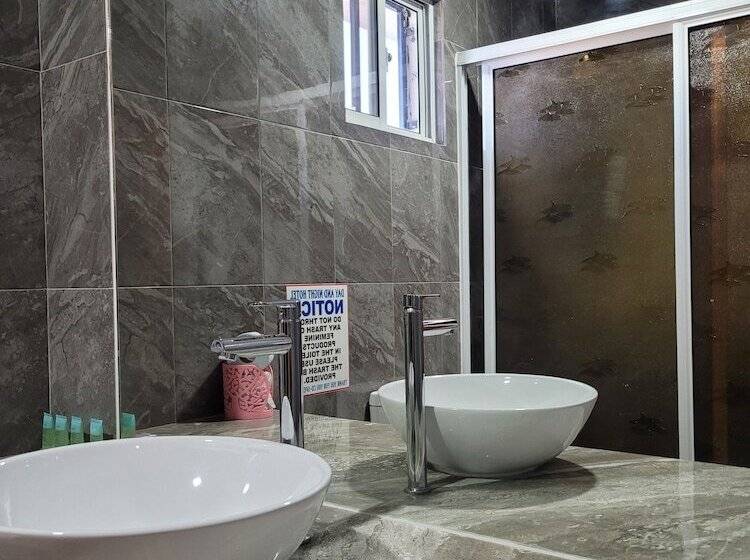 ホテル Day & Night