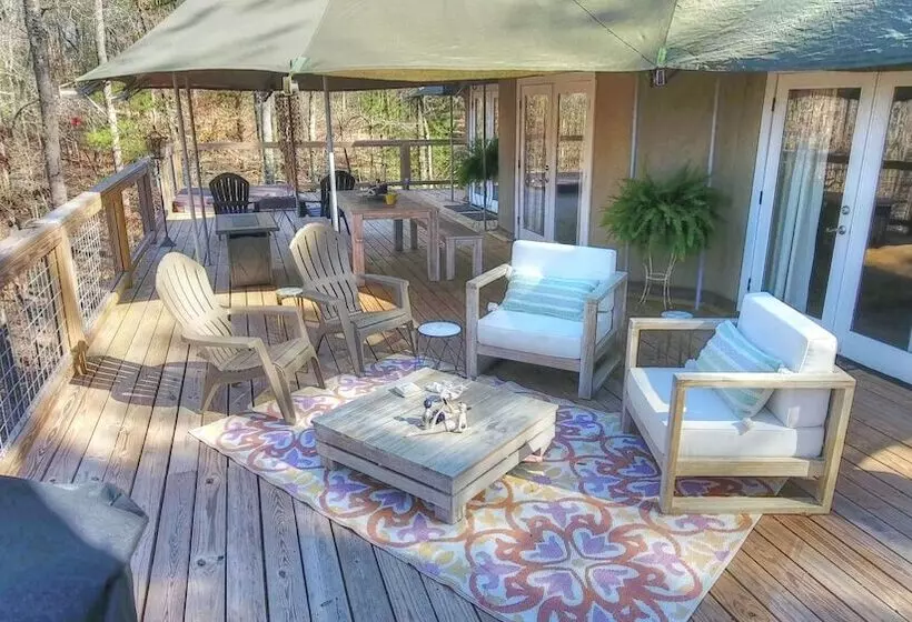 Hotelli Destination Resort