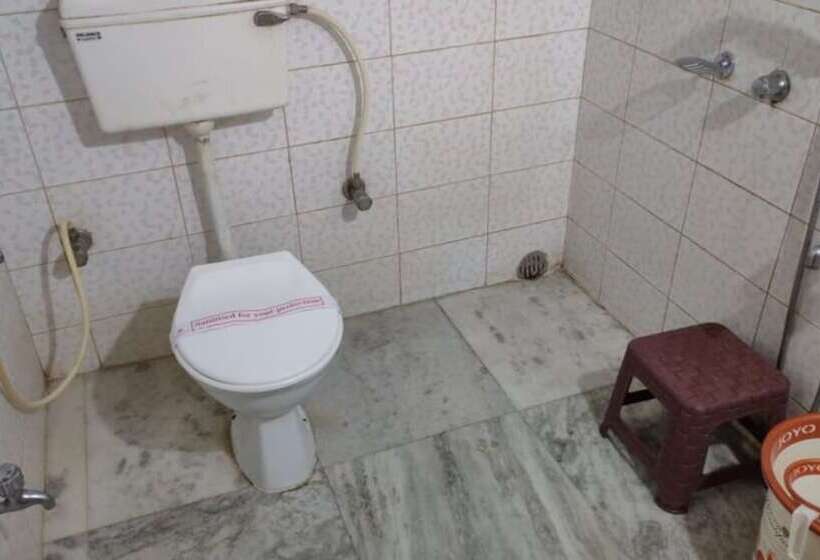 هتل Goroomgo City Centre Agartala