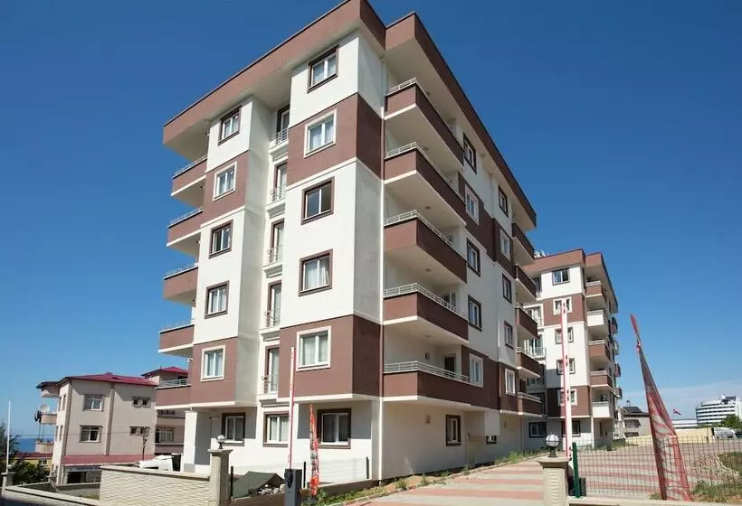 ホテル Leena Suites