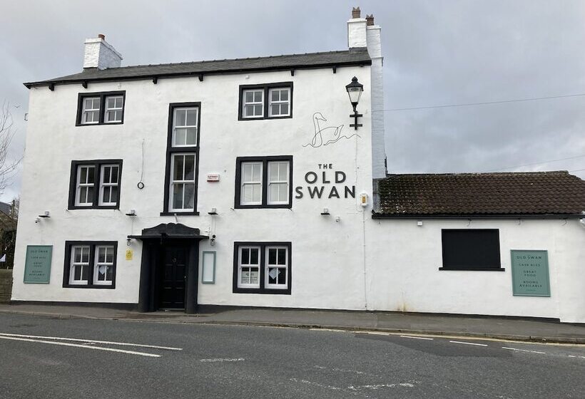 בית מלון כפרי Old Swan