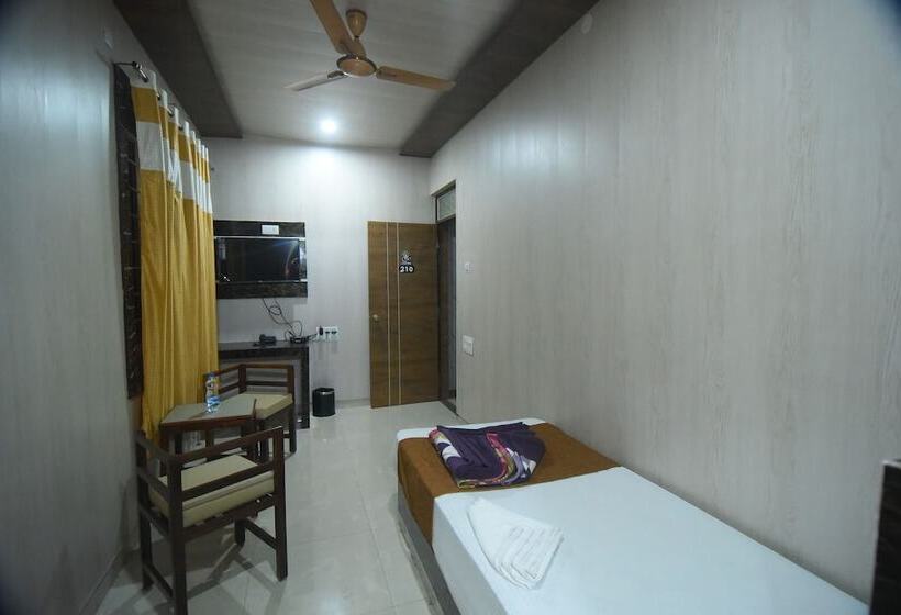 فندق R Empire Dvanagere