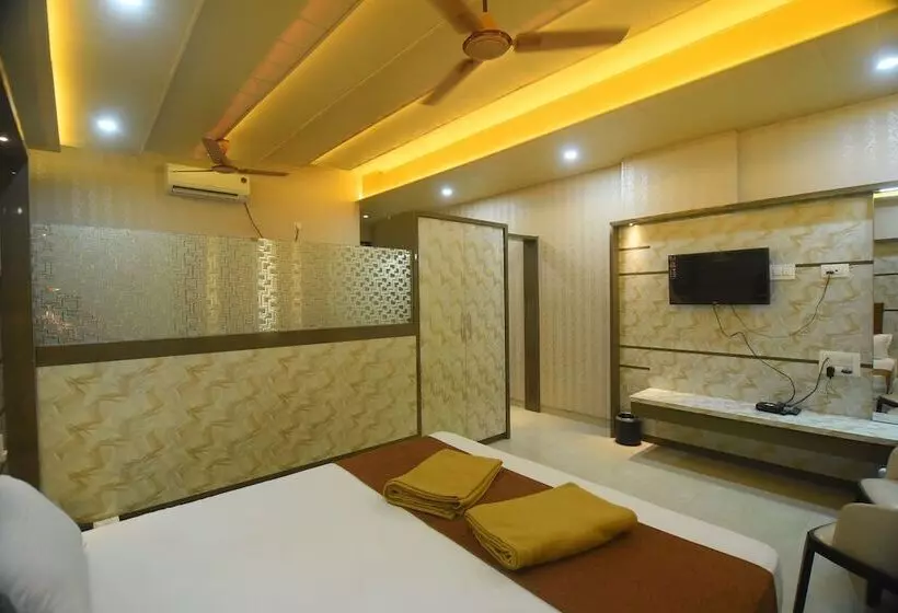 ホテル R Empire Dvanagere