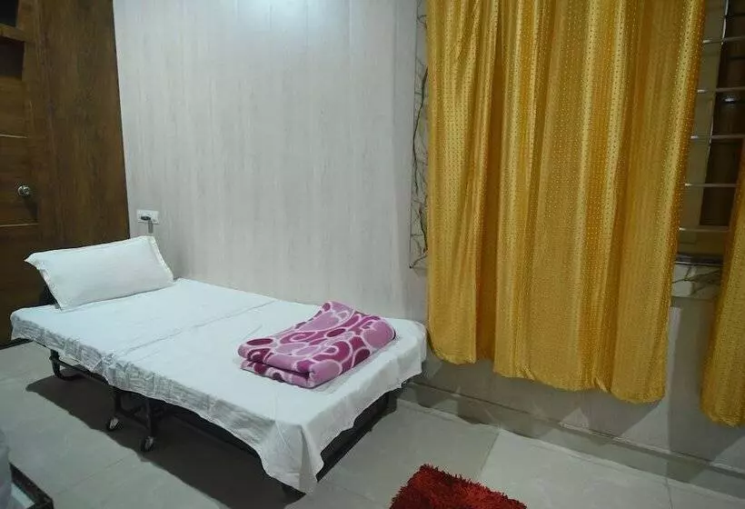 ホテル R Empire Dvanagere