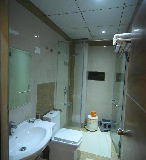 فندق R Empire Dvanagere