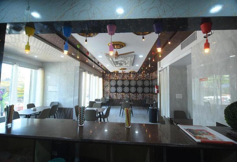 فندق R Empire Dvanagere