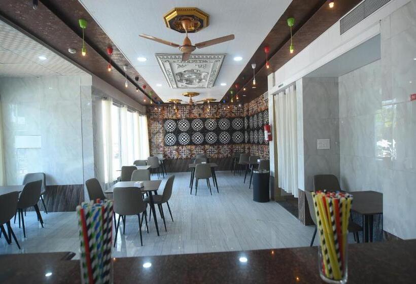 فندق R Empire Dvanagere