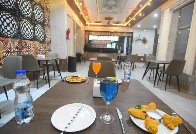 ホテル R Empire Dvanagere