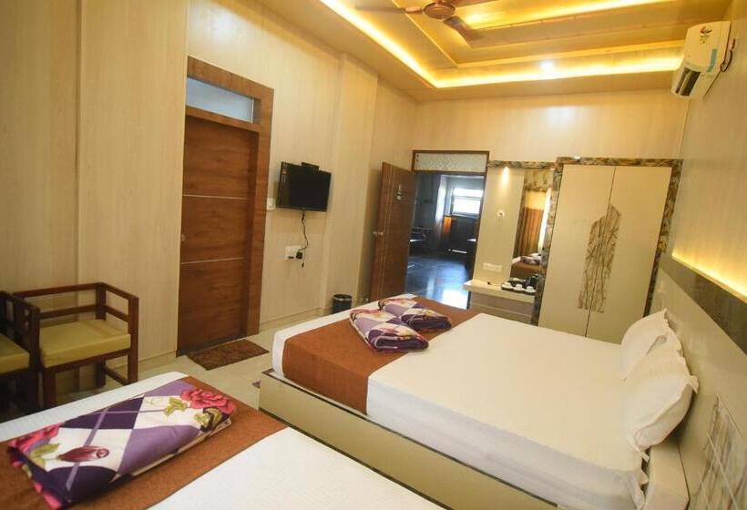 فندق R Empire Dvanagere