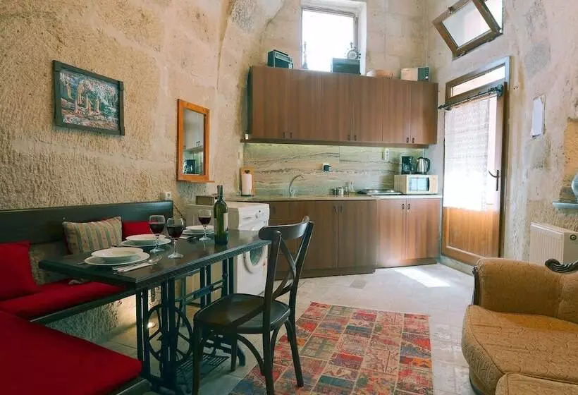 Adelya Cave Hotel Apartments