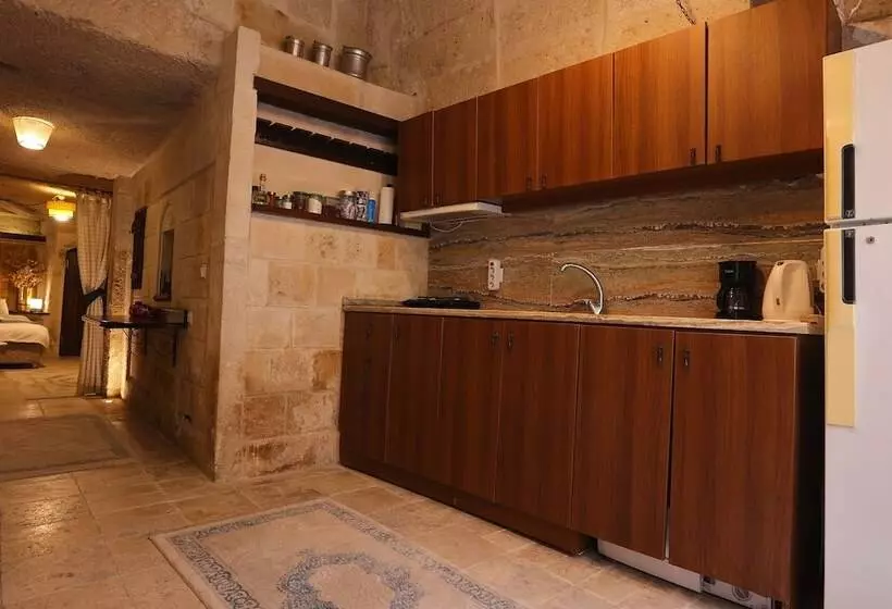 Adelya Cave Hotel Apartments