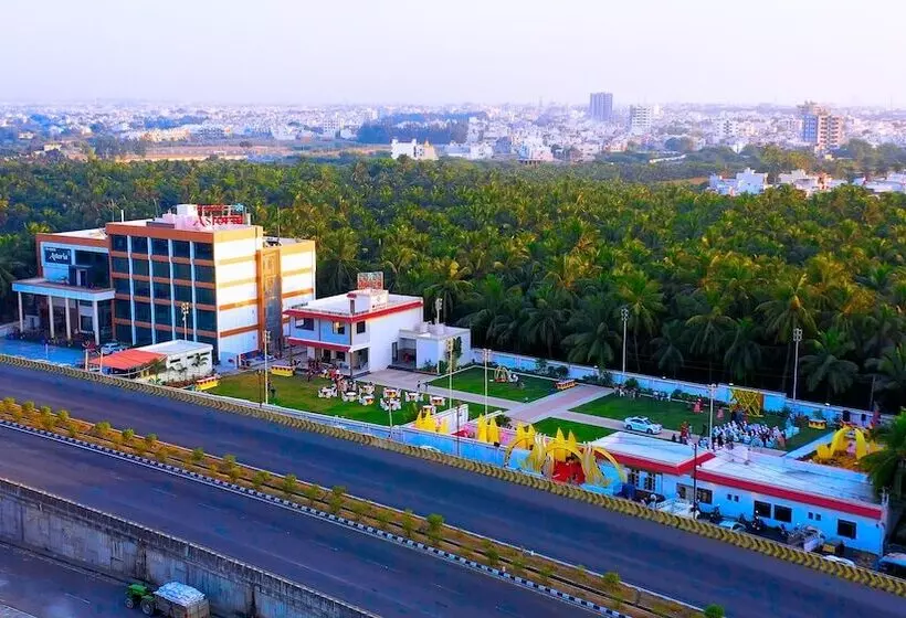 ホテル The Grand Astoria Somnath