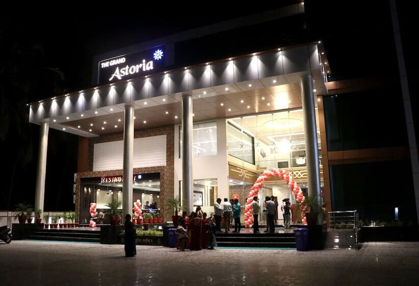 فندق The Grand Astoria Somnath