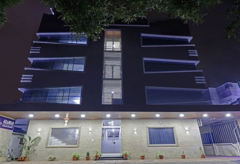 ホテル Treebo Thoduvas Star Plaza Cochin Airport