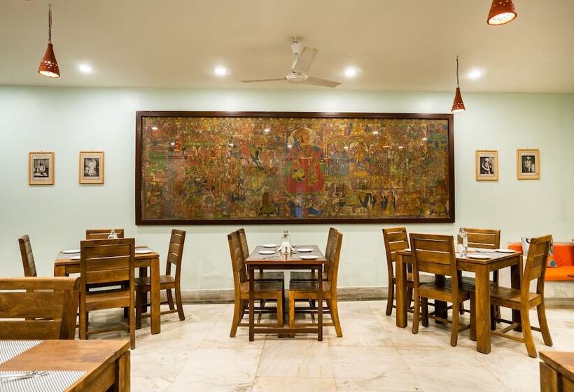 Hotel Zone Palace By The Park Phalodi