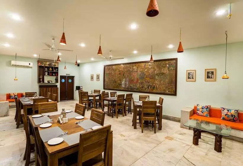 Hotelli Zone Palace By The Park Phalodi