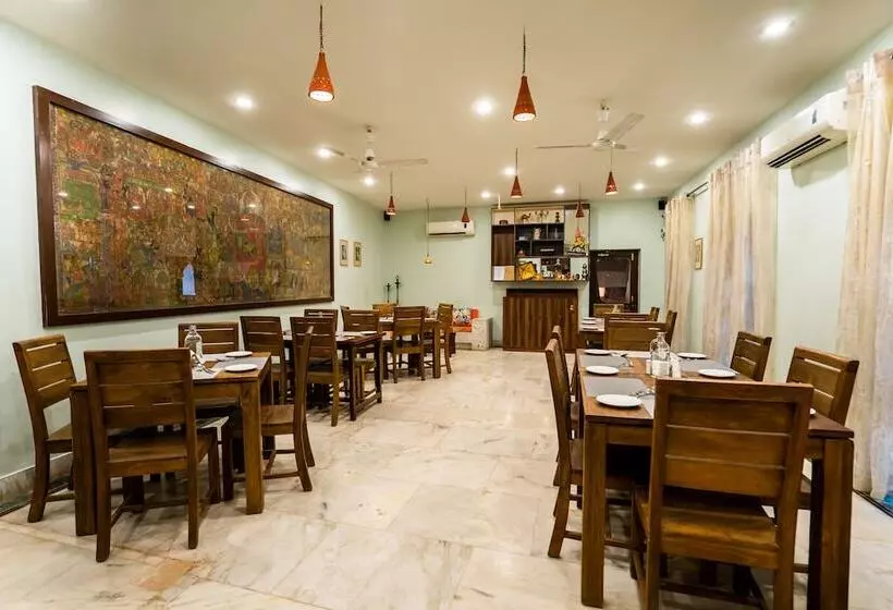 Hotelli Zone Palace By The Park Phalodi