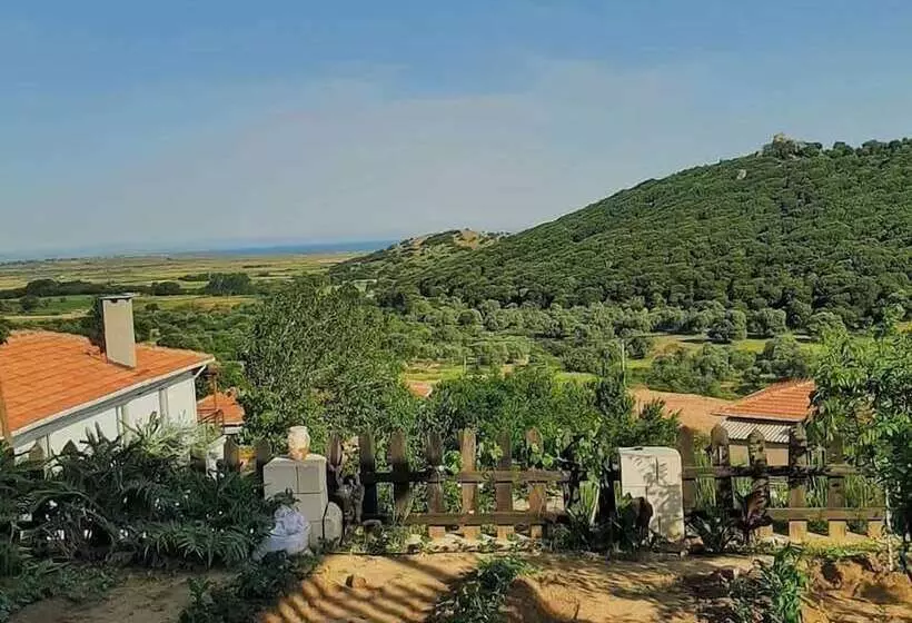 Kahraman Apart