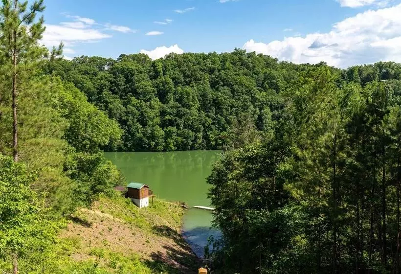 Lakeside Rest
