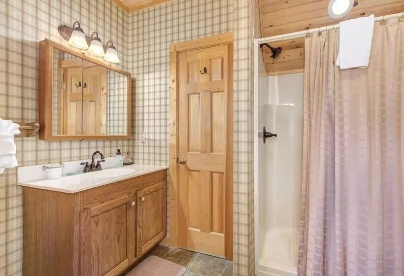 Lakeside Rest