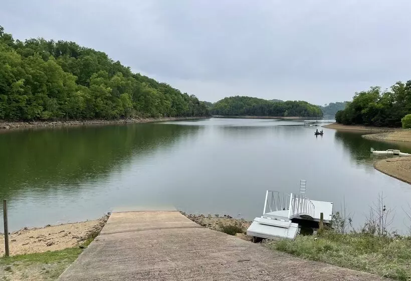 Lakeside Rest