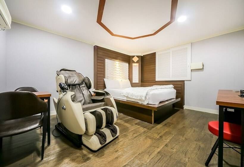 汽车旅馆  Gumi Bonggokdong Cello