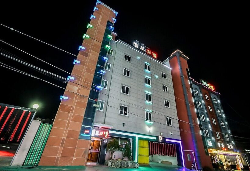 汽车旅馆  Gumi Bonggokdong Cello