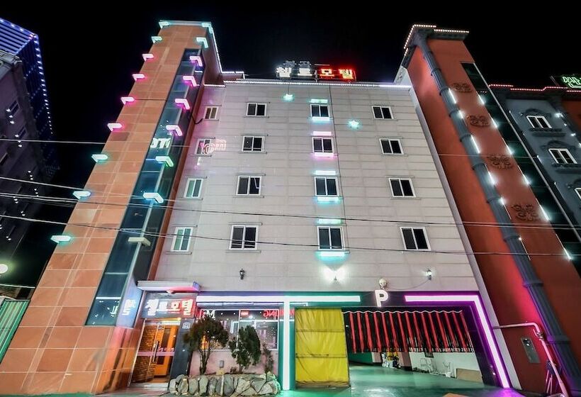 汽车旅馆  Gumi Bonggokdong Cello