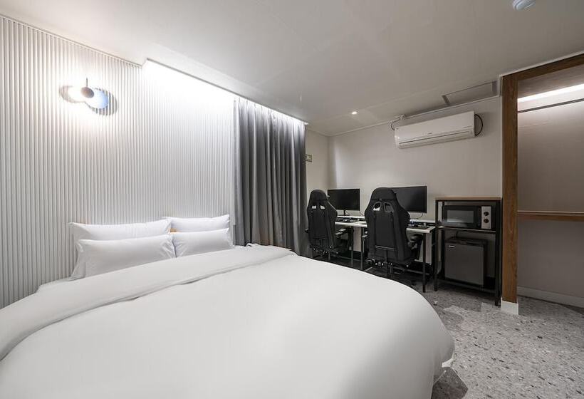 فندق على الطريق Gumi Indong Hotel Won