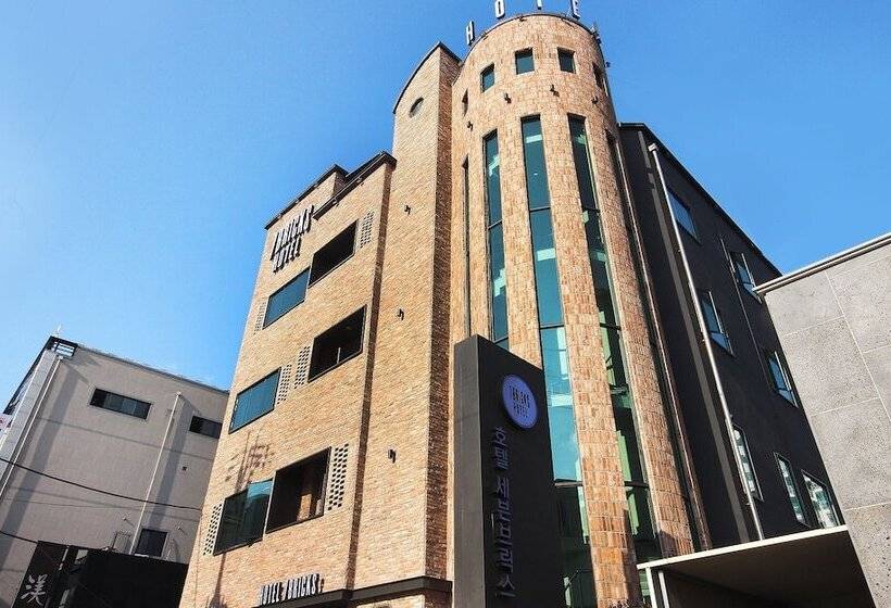 Motel Jinju Seven Brix