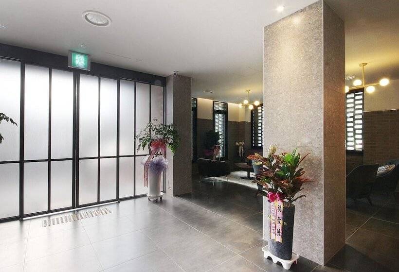 Motel Jinju Seven Brix