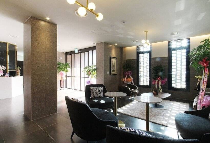 Motel Jinju Seven Brix