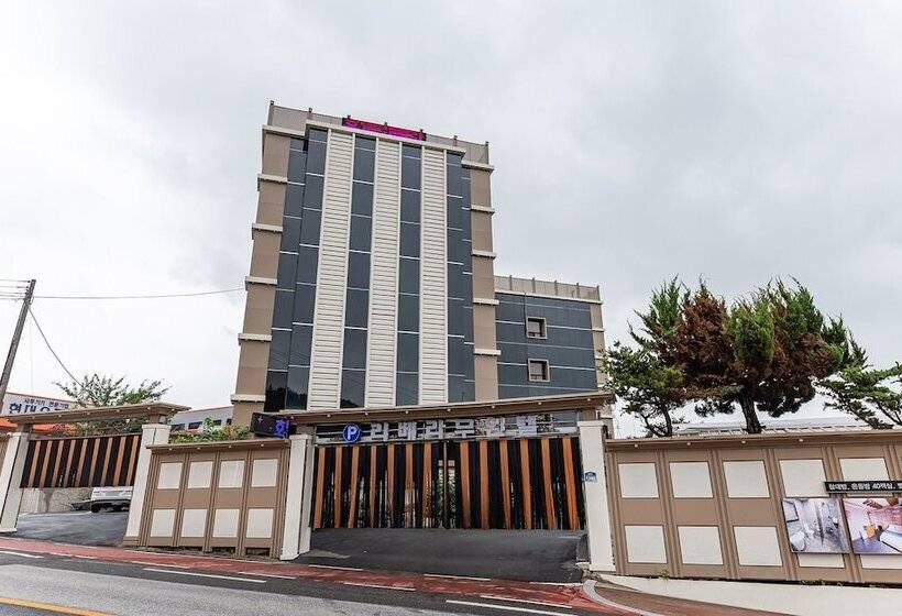 汽车旅馆  Okcheon Rivera