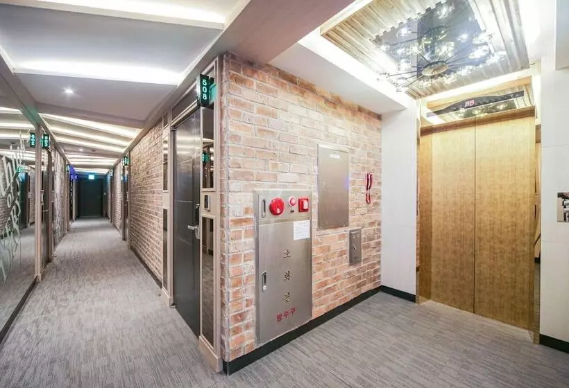 Motelli Sangju Hotel Aria