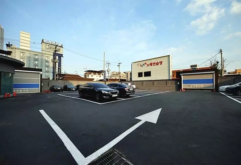 Motelli Sangju Hotel Aria