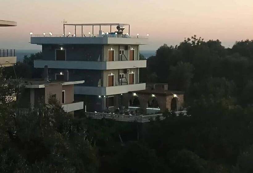 پانسیون Double Room With Private Bathroom Kitchen Balcony