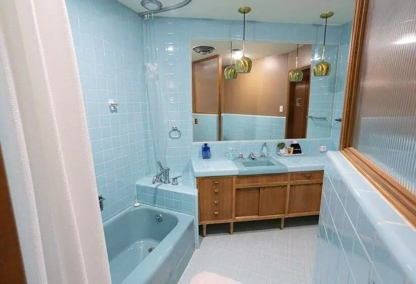 پانسیون Stardust Retreat