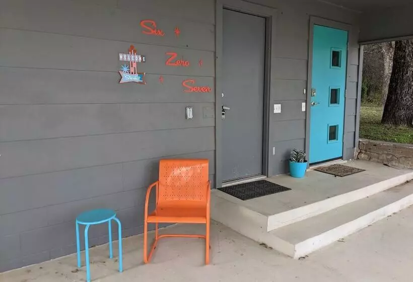 پانسیون Stardust Retreat