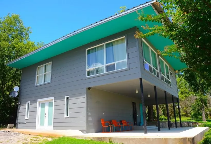 Majatalo Stardust Retreat