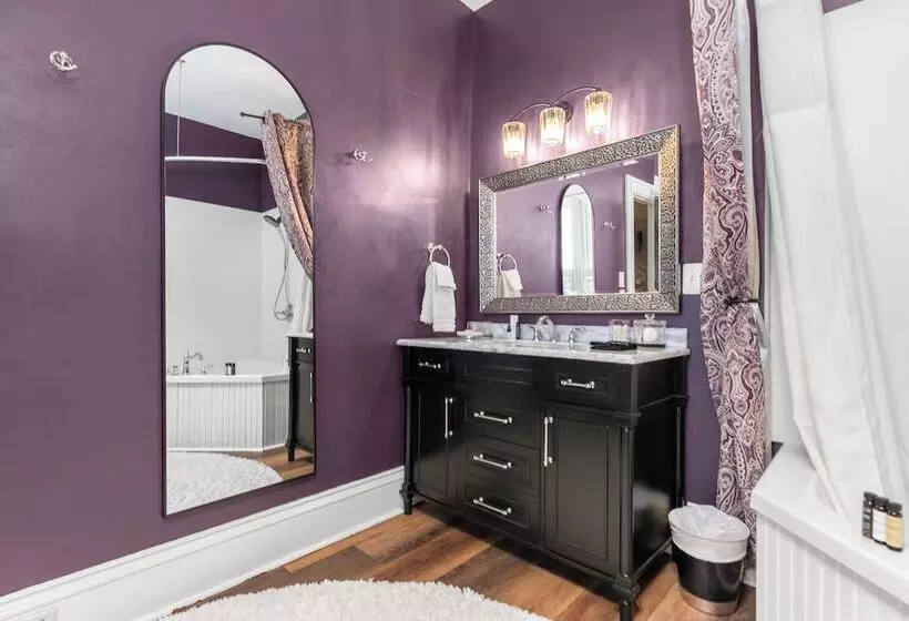 ベッドアンドブレックファースト Braywood Inn