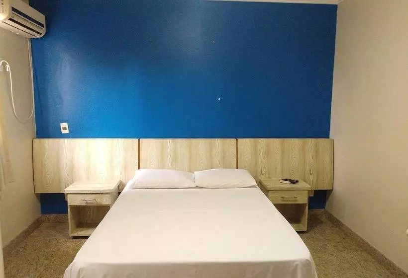 Crystal Plaza Hotel Marista