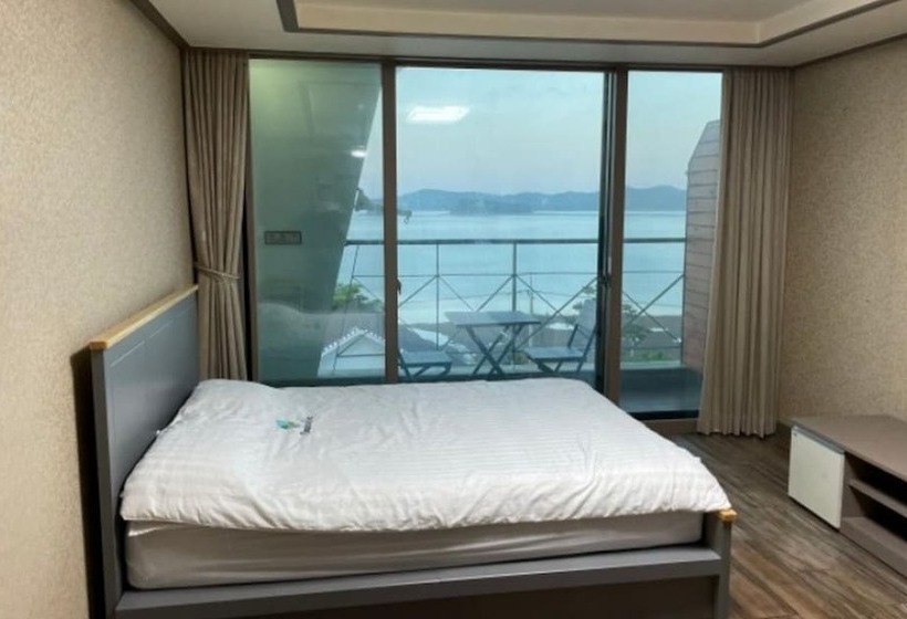 Daebudo Ocean Ville Pension