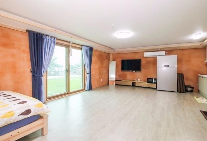 Goheung Maldives Pension