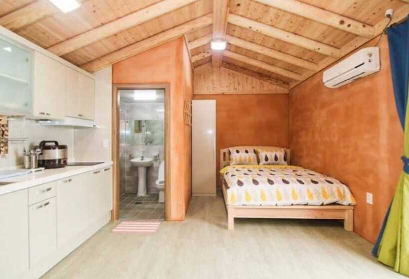 Goheung Maldives Pension