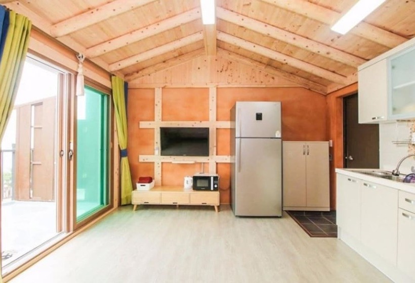 Goheung Maldives Pension