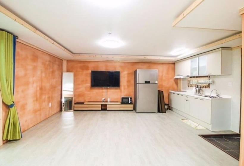 Goheung Maldives Pension