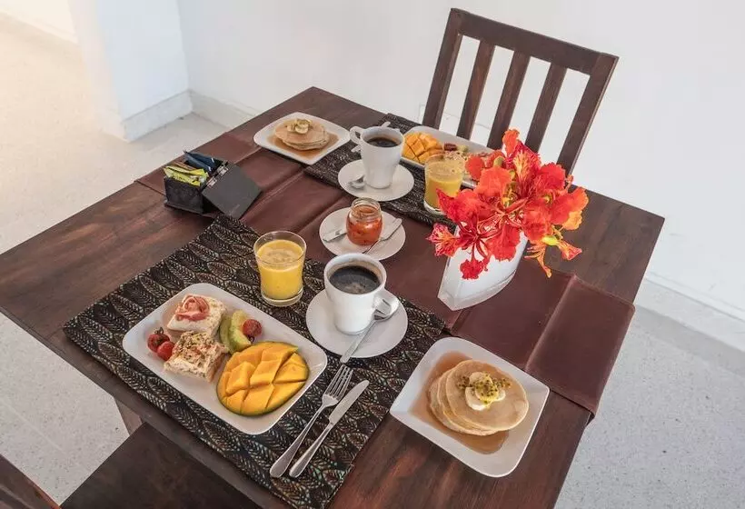 Hotelli Amani Villas Nature Retreat